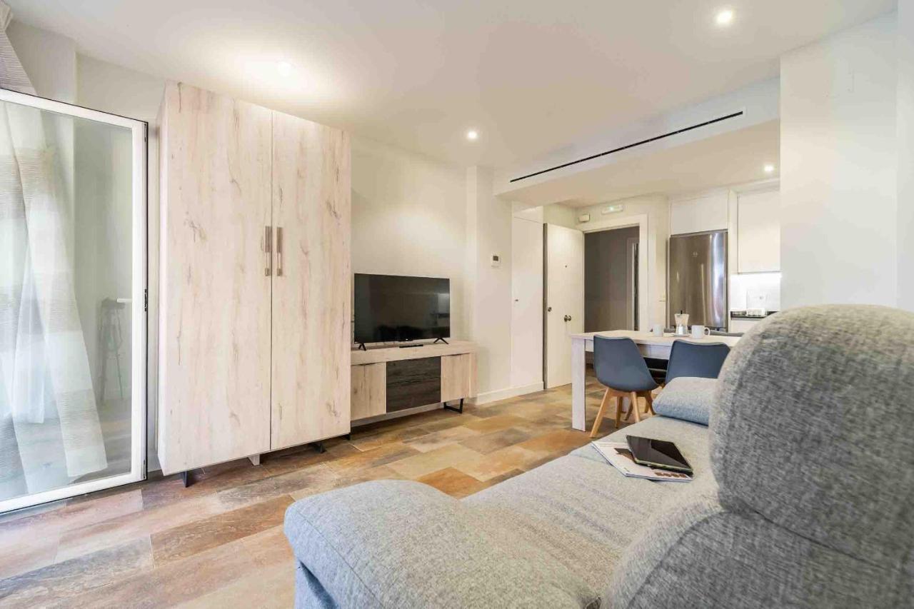 פואנגירולה Apartamentos Dr28 A 250 M De La Playa מראה חיצוני תמונה