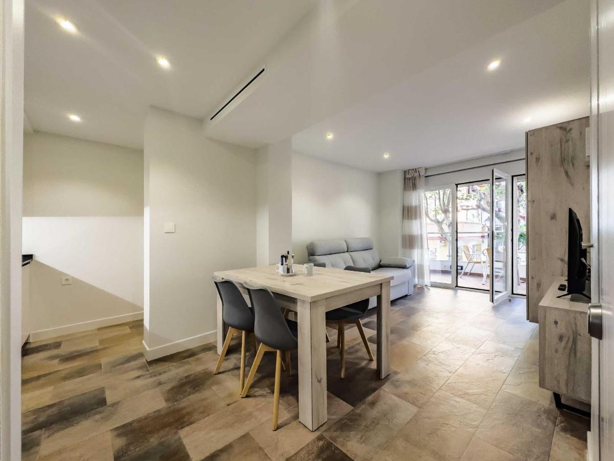 פואנגירולה Apartamentos Dr28 A 250 M De La Playa מראה חיצוני תמונה