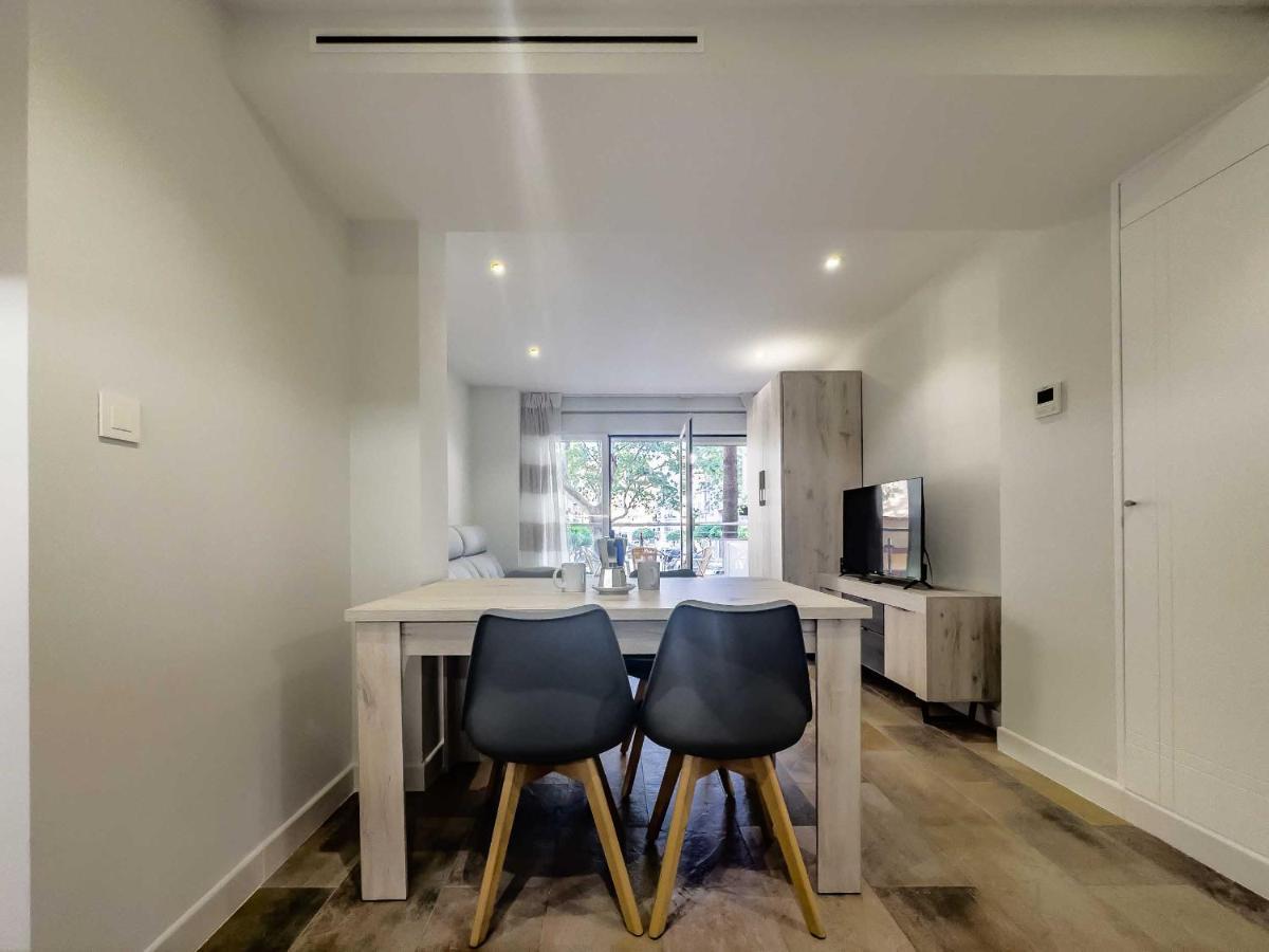 פואנגירולה Apartamentos Dr28 A 250 M De La Playa מראה חיצוני תמונה