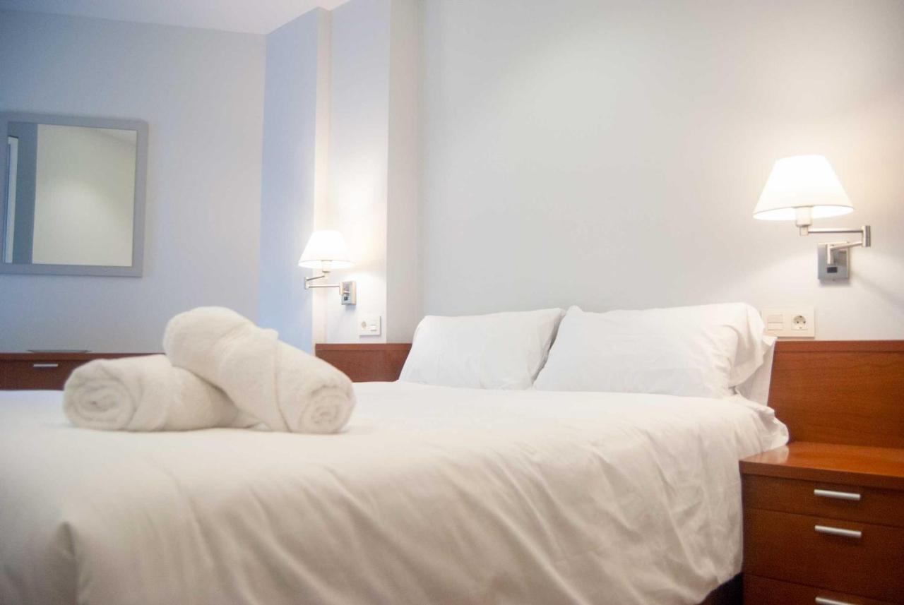 פואנגירולה Apartamentos Dr28 A 250 M De La Playa מראה חיצוני תמונה