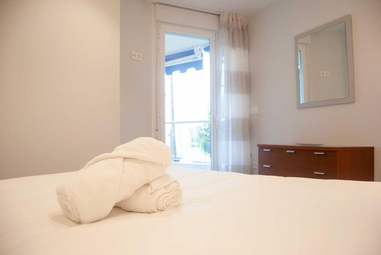 פואנגירולה Apartamentos Dr28 A 250 M De La Playa מראה חיצוני תמונה